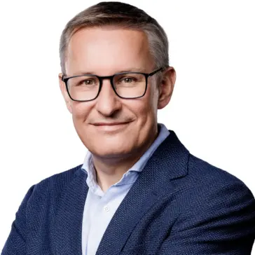 Aleksander Solski CFO Selena FM SA 2026